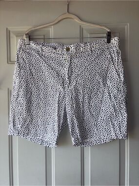 Ben Sherman white/navy floral regular fit shorts size 38